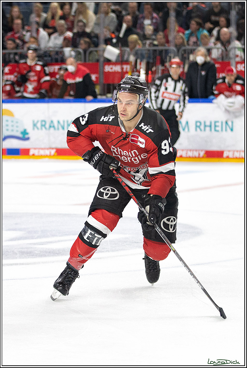 PENNY DEL;  Koelner Haie - Krefeld Pinguins; Koeln, 31.10.2021